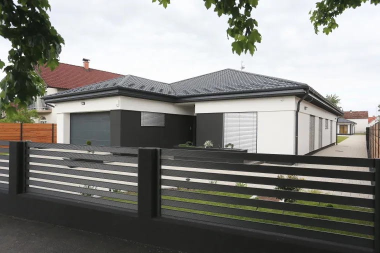 Obiteljska kuća ministra Tomislava Tolu&scaron;ića u Virovitici