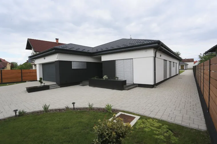 Obiteljska kuća ministra Tomislava Tolu&scaron;ića u Virovitici