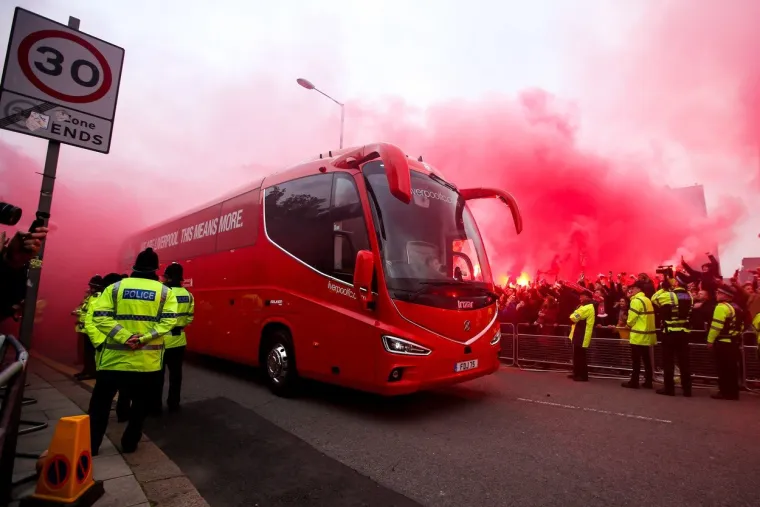 Kako bilo, bio je ovo prizor za pamćenje i nadahnuće igračima Redsa.