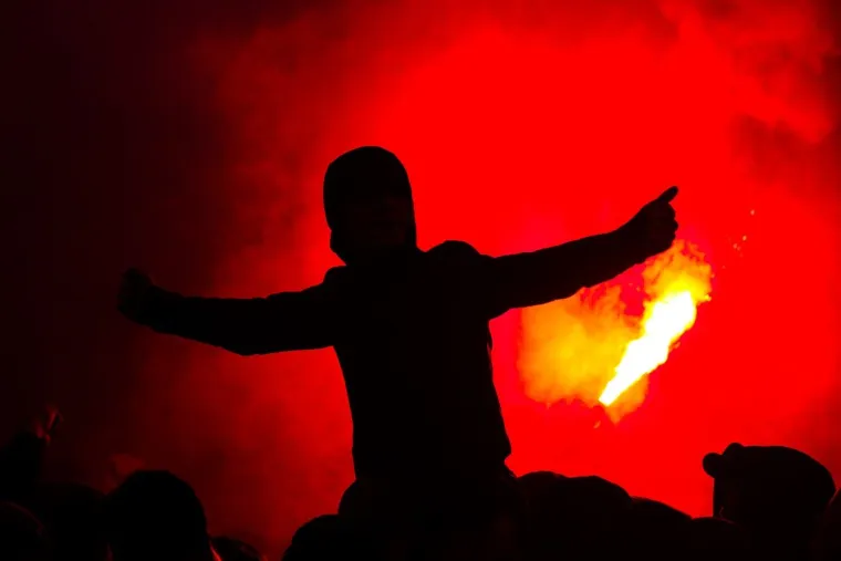 ČISTA EMOCIJA ONIH KOJI VOLE I KOJI SU VJERNI: Ovako izgleda kad su navijači Redsa u transu