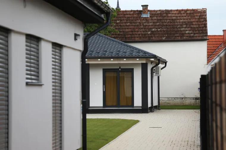 OVO JE KUĆA U KOJOJ MINISTAR TOLU&Scaron;IĆ RO&Scaron;TILJA: Zbog pitanja o njoj izgubio je živce, a sad znamo i kako izgleda