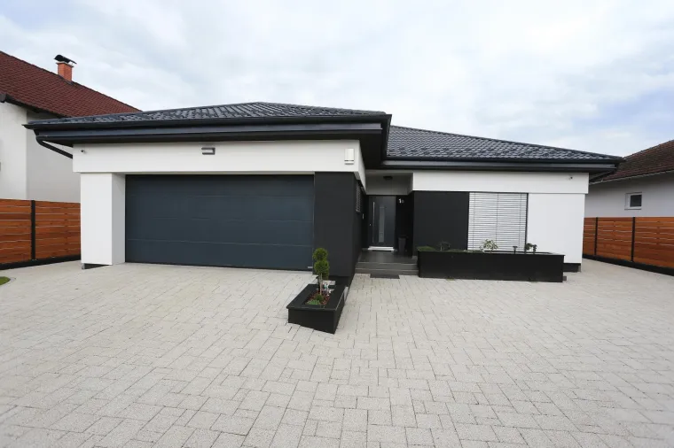 OVO JE KUĆA U KOJOJ MINISTAR TOLU&Scaron;IĆ RO&Scaron;TILJA: Zbog pitanja o njoj izgubio je živce, a sad znamo i kako izgleda