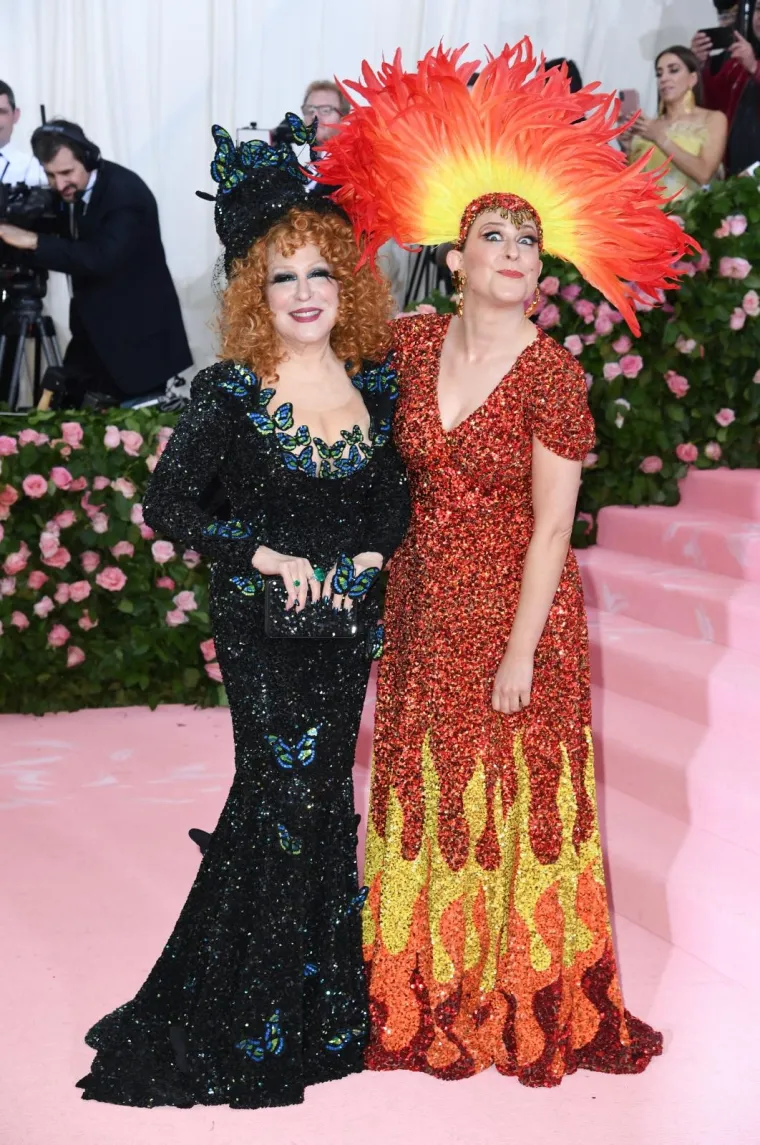 Bette Midler i Sophie Von Haselberg