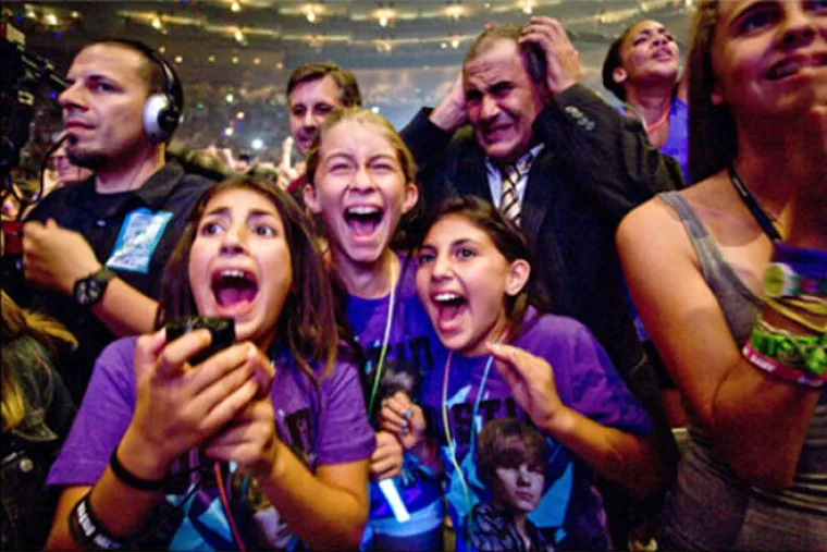 Patnje očeva koji su svoje kćeri odveli na koncerte 'boy bendova' i požalili