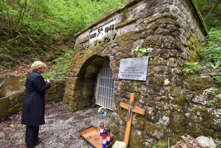 Predsjednica Republike posjetila je Macelj, Bleiburg i Hudu jamu