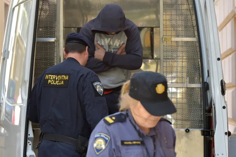 Prijavljivan zbog droge, silovanja, prijetnje: U Zadru priveden biv&scaron;i policajac i svjetski prvak u jiu jicu