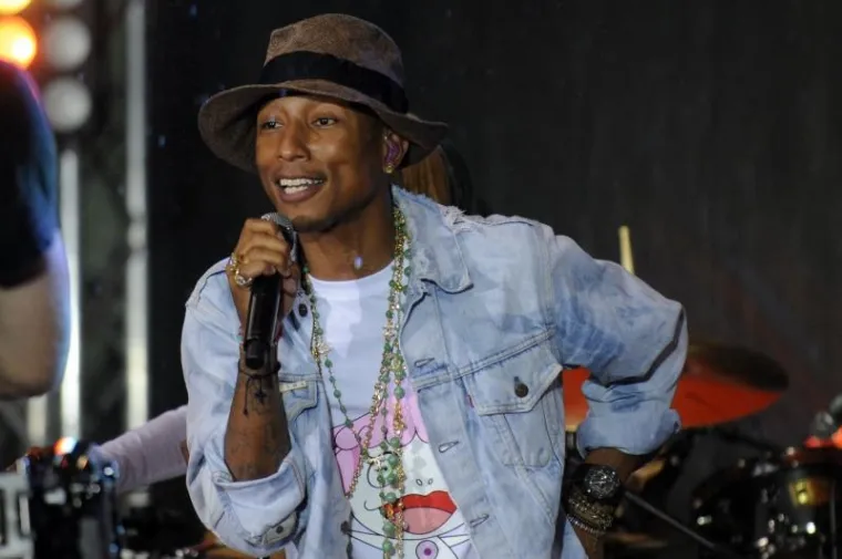 A na &scaron;to se vi 'razbacate' u autu? Ovo je 10 najboljih pjesama za volanom