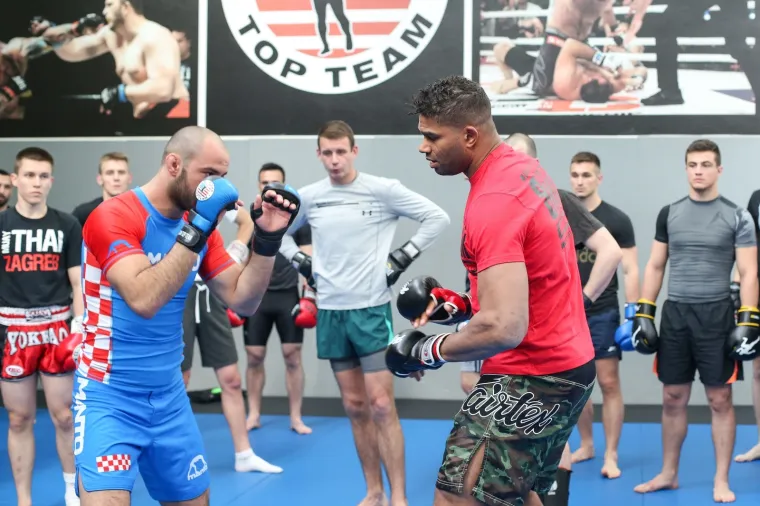 LEGENDA MMA STIGLA U ZAGREB: Borac kojeg je Cro Cop dobro zapamtio oduševio fanove krvavog sporta