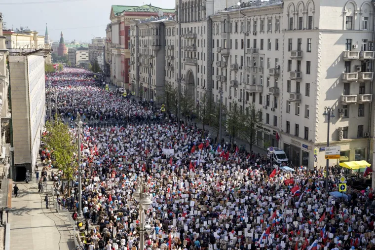 Impresivna proslava Dana pobjede nad fa&scaron;izmom! Putin svijetu pokazao novo napredno oružje