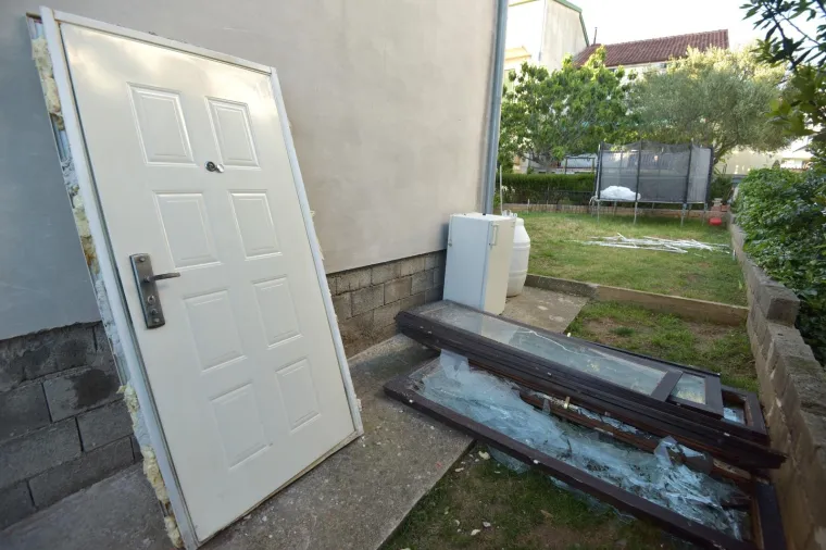 U Biogradu s psom zazidan mu&scaron;karac u kuću jer nije htio van