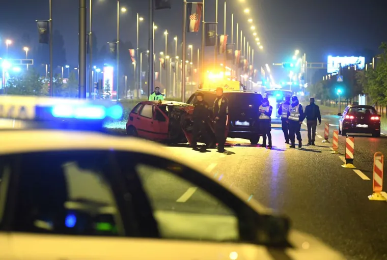 TRAGEDIJA NA RADNIČKOJ CESTI U ZAGREBU: Poginuo vozač Fiata