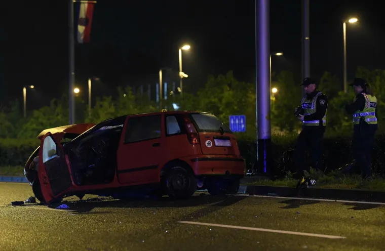TRAGEDIJA NA RADNIČKOJ CESTI U ZAGREBU: Poginuo vozač Fiata