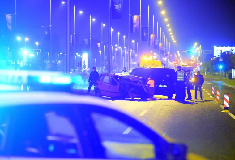 TRAGEDIJA NA RADNIČKOJ CESTI U ZAGREBU: Poginuo vozač Fiata