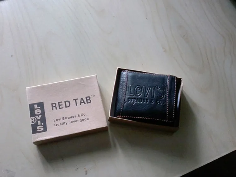 Adidos, Michaelsoft Binbows, Mike: Urnebesni lažnjaci na koje smo nai&scaron;li surfajući &scaron;tandovima internetskog hrelića