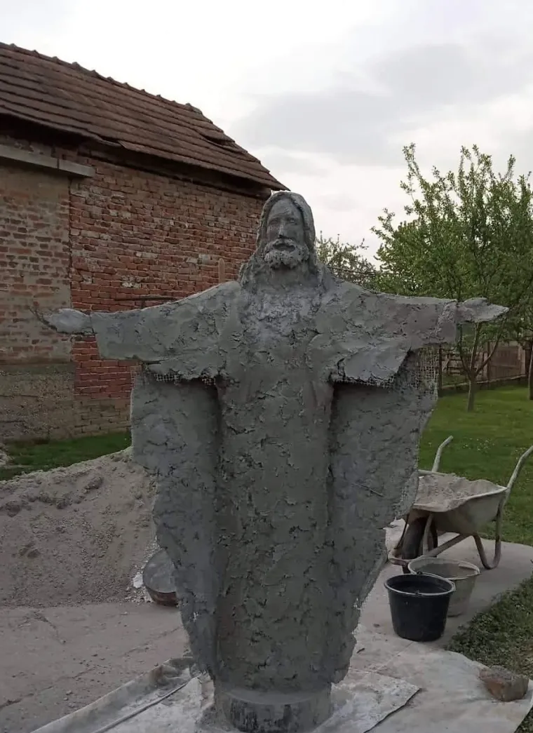 Samouki Međimurci u samo sedam dana napravili impresivan Isusov kip