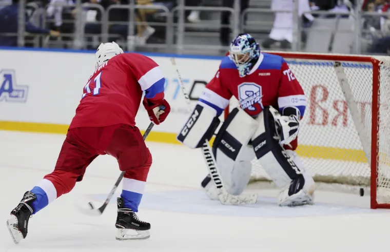 Pogledajte Vladimira Putina u akciji, zabio je osam golova!