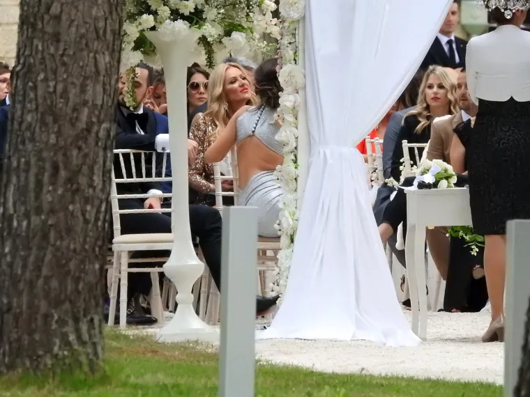 REKLA JE DA: Maja &Scaron;uput sjajila u prekrasnoj vjenčanici, a do oltara ju je dopratila majka Danica