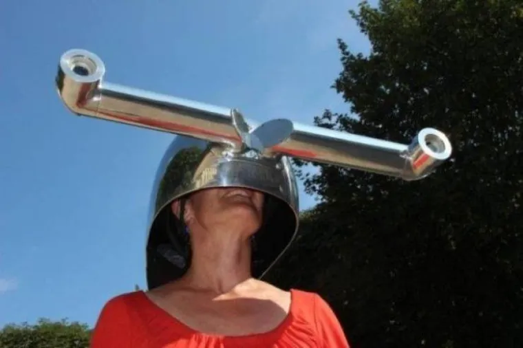 INTERNET OBILUJE BIZARNIM PRIZORIMA: Neke je teže objasniti čak i od zapo&scaron;ljavanja u Holdingu