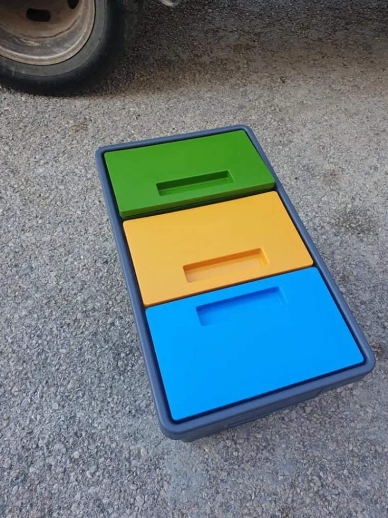 I ovčica Emili se pridružila! Otočna općina prva počela besplatno dijeliti kante za odvajanje otapada