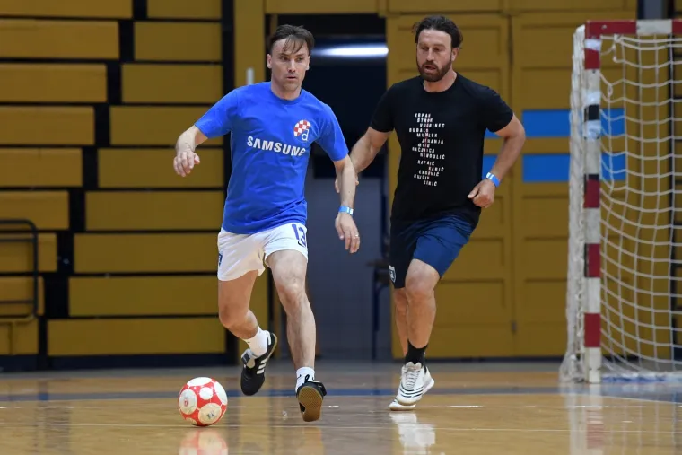 Dinamove legende i ikone HNL-a održale nogometni spektakl u Ciboni