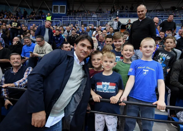 Dinamove legende i ikone HNL-a održale nogometni spektakl u Ciboni