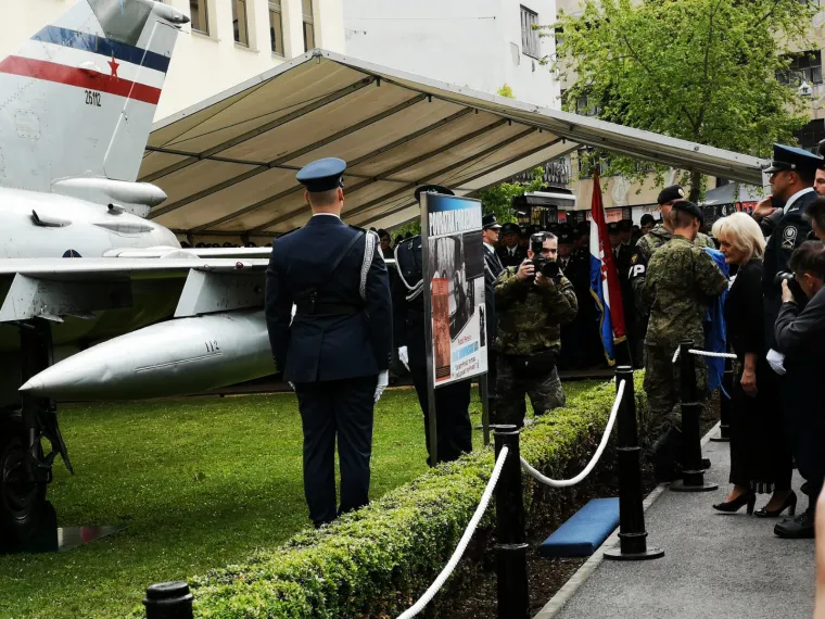Na 'Povratku pobjednika' i Ante Gotovina. Emotivan govor Pere&scaron;inove kćeri: 'I danas je Rudi s neba pomogao...'