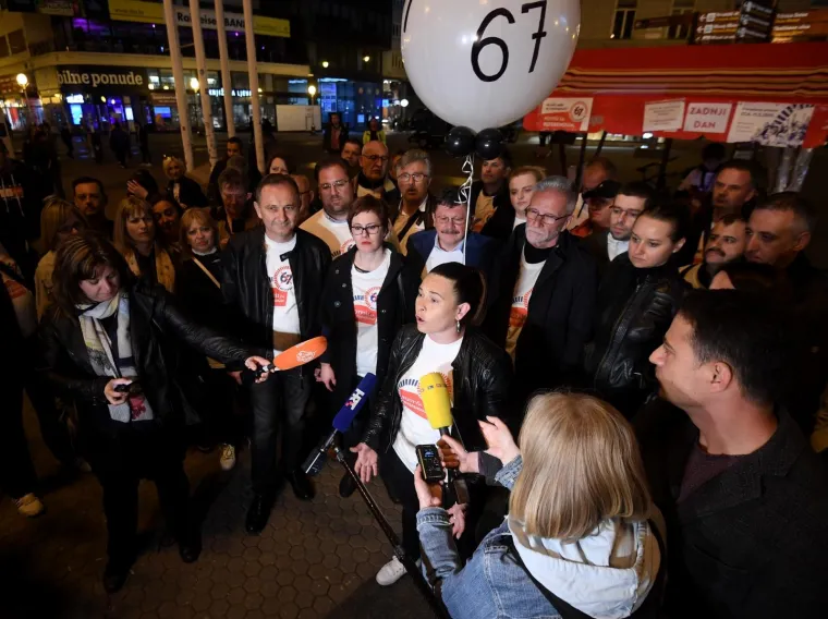 Za referendum prikupljeno vi&scaron;e od 600.000 potpisa! 'Građani, uspjeli smo. Ne&scaron;to možemo promijeniti!'
