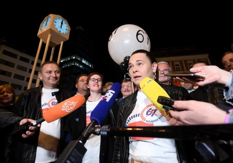 Za referendum prikupljeno vi&scaron;e od 600.000 potpisa! 'Građani, uspjeli smo. Ne&scaron;to možemo promijeniti!'