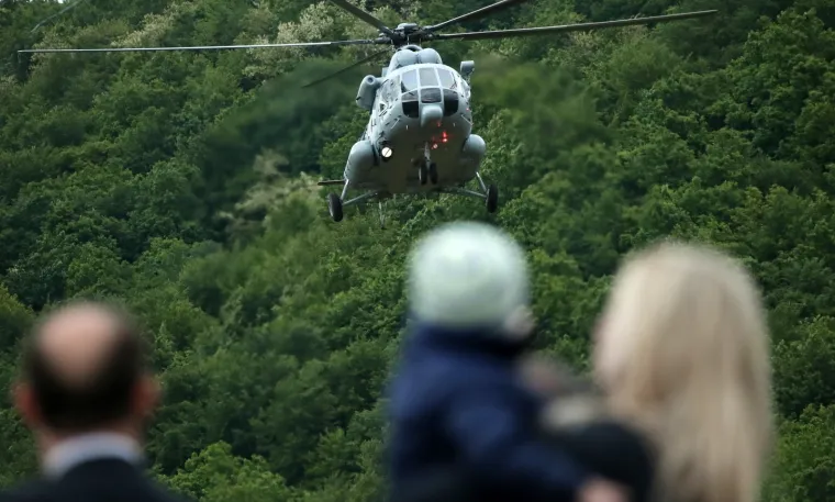 ODRŽANA LETAČKA MANIFESTACIJA U SJEĆANJE NA LEGENDARNOG PILOTA RUDOLFA PEREŠINA: Sudjelovalo desetak zrakoplova
