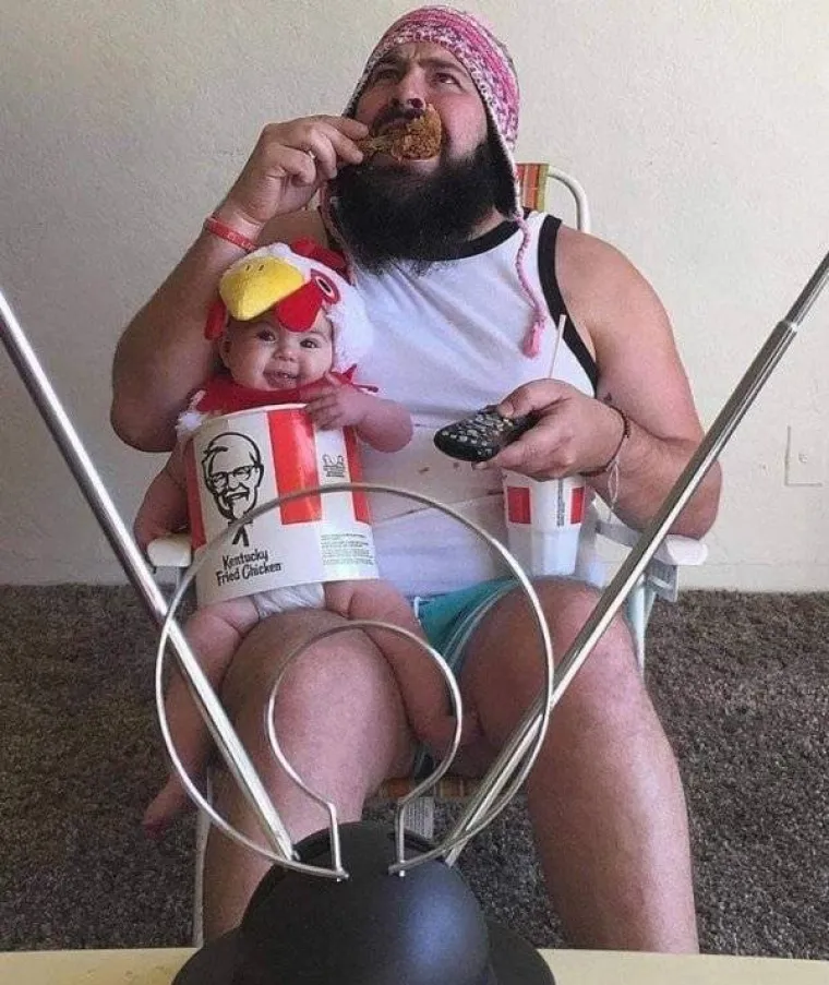 MAME, OPREZ! Znamo da je va&scaron; dan, ali bacite povremeno pogled na tate i &scaron;to točno rade s djecom