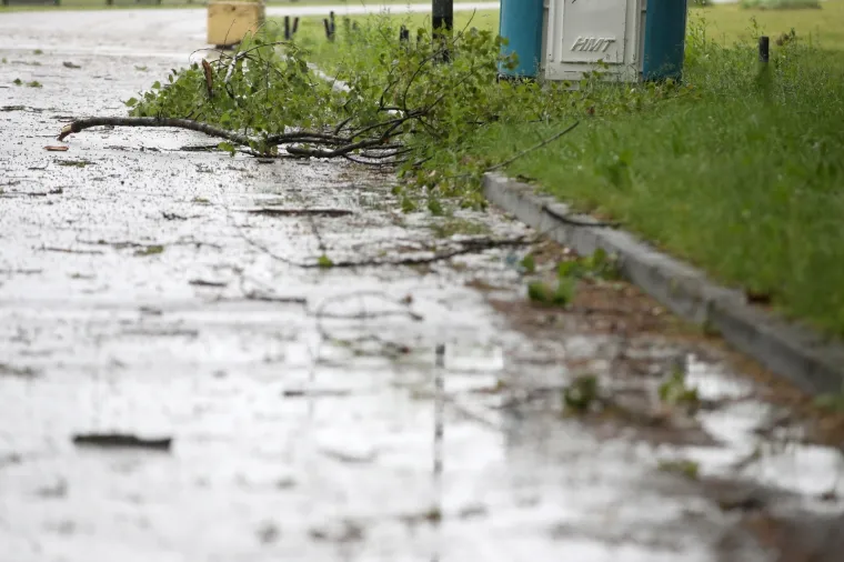 Sablasno prazni Jarun: Olujni vjetar ispraznio jedno od omiljenih mjesta za rekreaciju