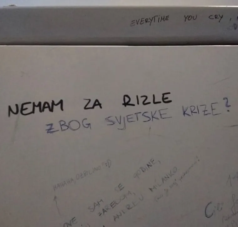 WC kao odaja tajni: Mudrolije sa zahoda Filozofskog jer njegovi studenti ne znaju kamo bi sa svim tim mislima