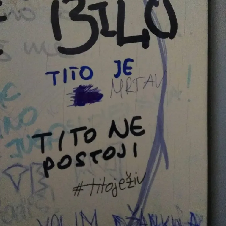 WC kao odaja tajni: Mudrolije sa zahoda Filozofskog jer njegovi studenti ne znaju kamo bi sa svim tim mislima