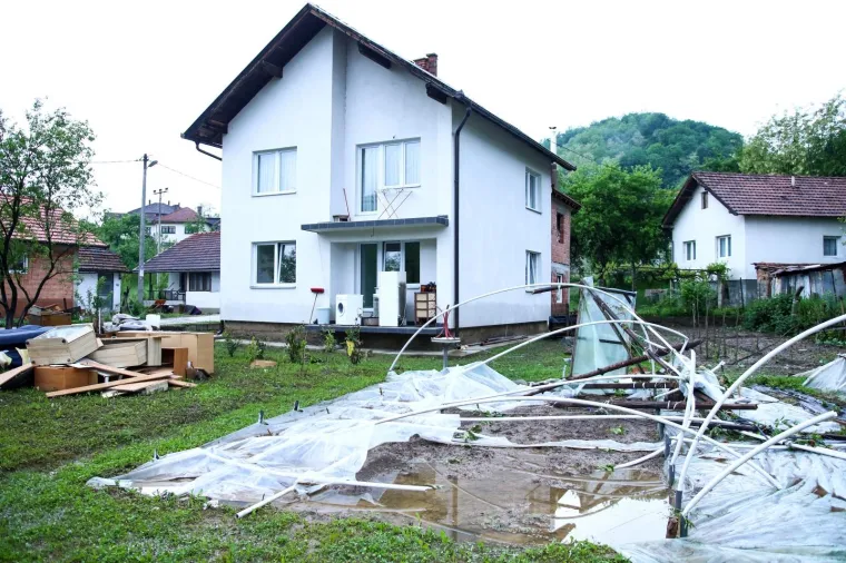 Visoki vodostaji i dalje prijete na sjeveru BiH: U Maglaju se zabraja &scaron;teta nakon nevremena
