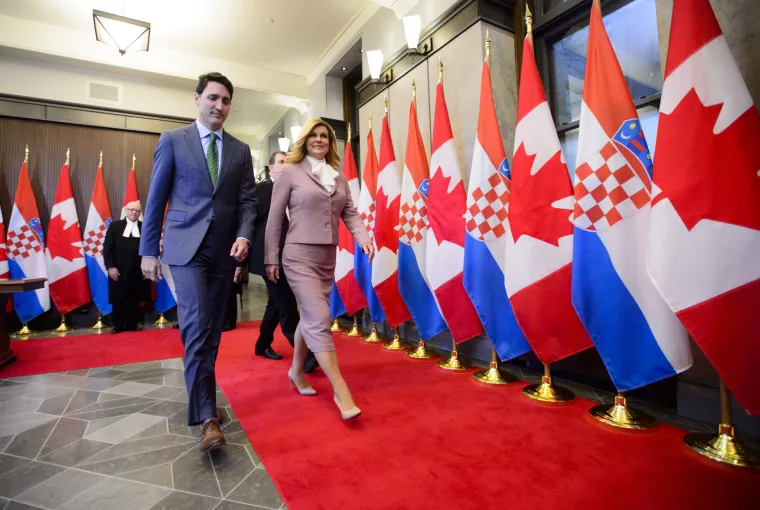 Sreća na dalekom Sjeveru: Razdragani susret Kolinde Grabar-Kitarović i najvećeg &scaron;armera među političarima