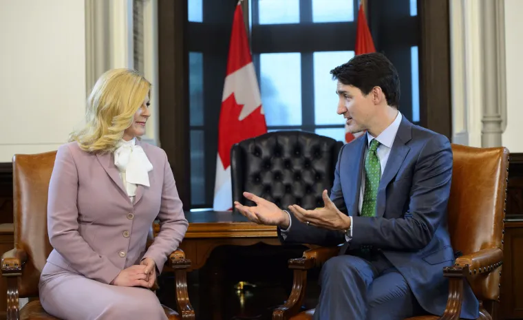 Sreća na dalekom Sjeveru: Razdragani susret Kolinde Grabar-Kitarović i najvećeg &scaron;armera među političarima