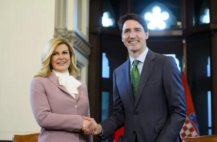 Sreća na dalekom Sjeveru: Razdragani susret Kolinde Grabar-Kitarović i najvećeg &scaron;armera među političarima