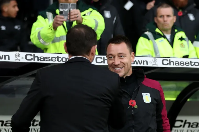 erby je u uzvratnom susretu polufinala na gostovanju pobijedio Leeds United sa 4-2, nakon što je na svom travnjaku izgubio sa 0-1. Tako se John Terry i Frank Lampard sa svojim klubovima, u novim ulogama, bore za ulazak u Premiership. John Terry je od lani pomoćnik Deanu Smithu u Aston Villi. Gotovo 15 godina proveli su Terry i Lampard zajedno u Chelseaju.