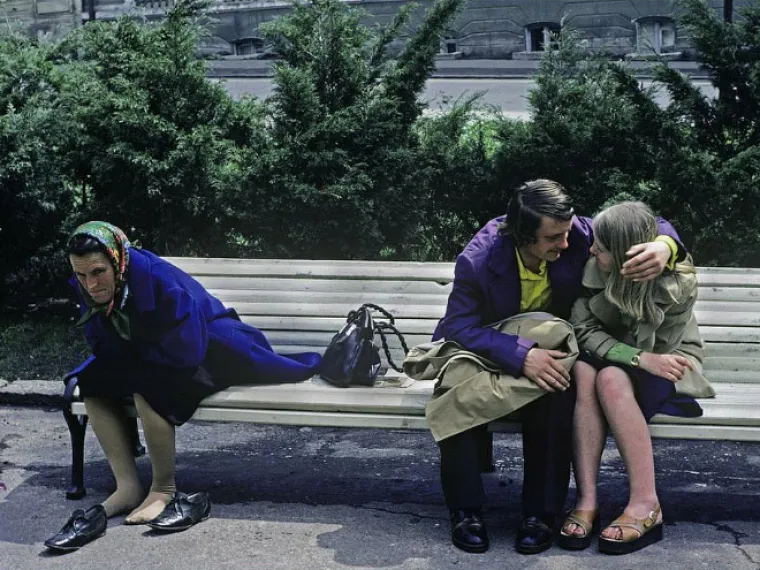 Dobro jutro tugo: Slike koje savr&scaron;eno opisuju kako je to biti 'treći kotač' u nečijoj vezi