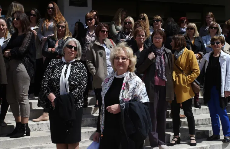 Prosvjed zaposlenika sudova diljem Hrvatske: 'Veće plaće svima ili nikome!'