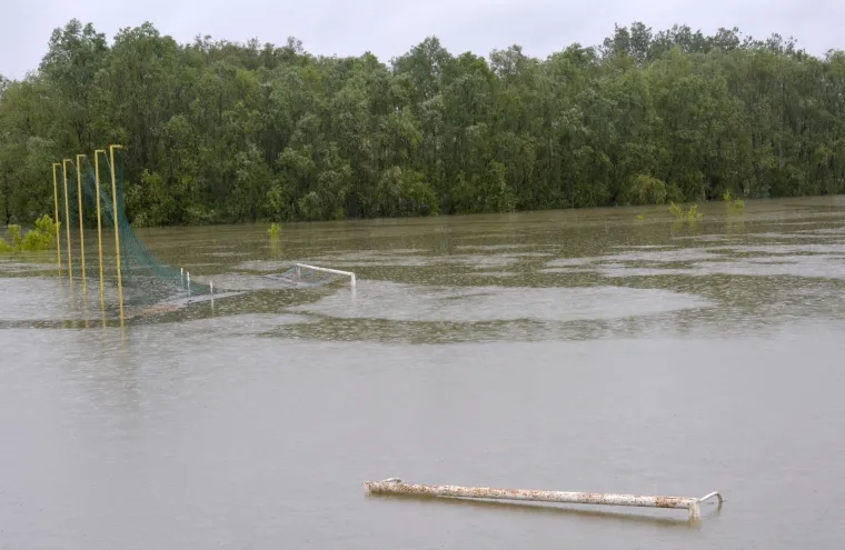 Vodostaji padaju, ali mnoga područja su jo&scaron; uvijek poplavljena
