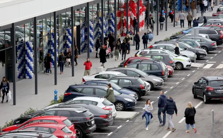 Zagreb je dobio novu &scaron;oping meku: Kupci navalili na brend kojeg do sada u Hrvatskoj nije bilo!