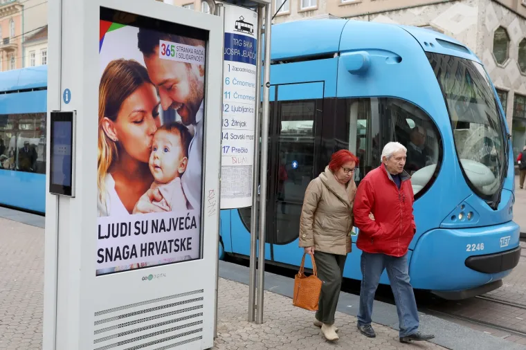 Ovo su Bandićevi plakati zbog kojih je 'zaradio' prijavu: 'Opet će sve platiti građani. A jo&scaron; su i netočni!'