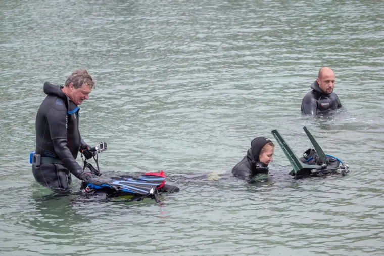U Dubrovniku održana velika akcija či&scaron;ćenja podmorja: Pogledajte &scaron;to su sve ronioci izvukli na obalu!