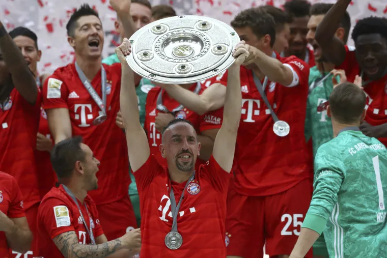 Bayern osvojio naslov prvaka savršenom utakmicom u zadnjem kolu, Kovač: 'Nije bila laka sezona'