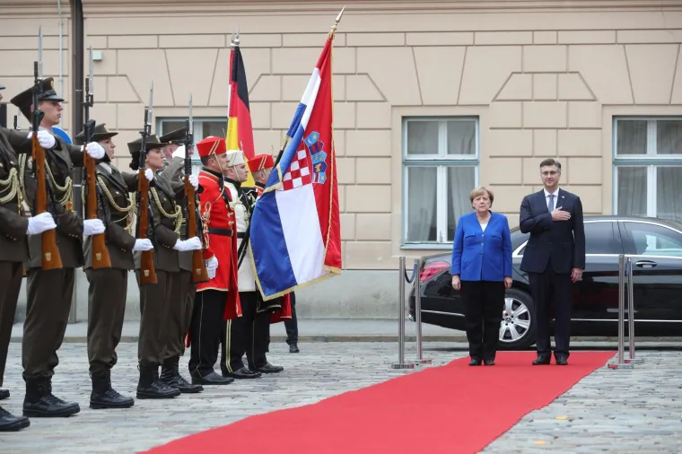 MERKEL U BANSKIM DVORIMA: Posjet koji je začudio Nijemce, ali jako obradovao Plenkovića