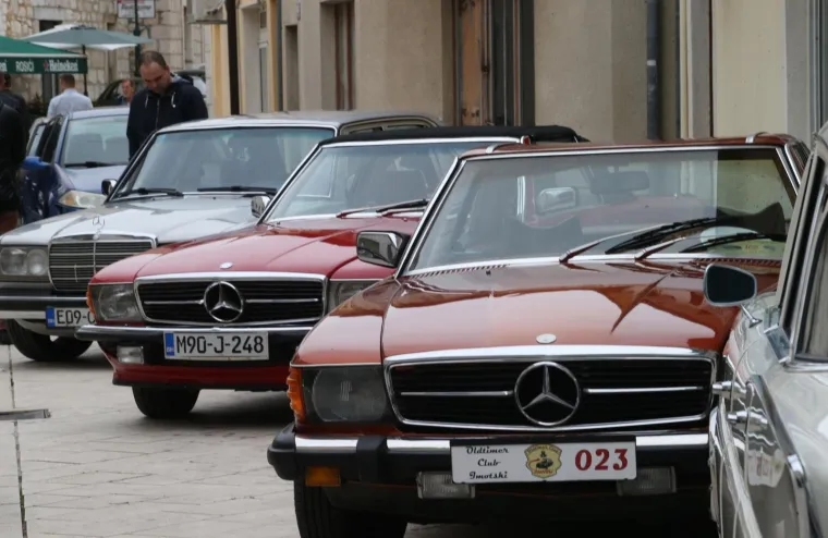 Imoćani idu po Guinnessov rekord sa stilom: Pokušat će okupiti više od 2000 Mercedesa