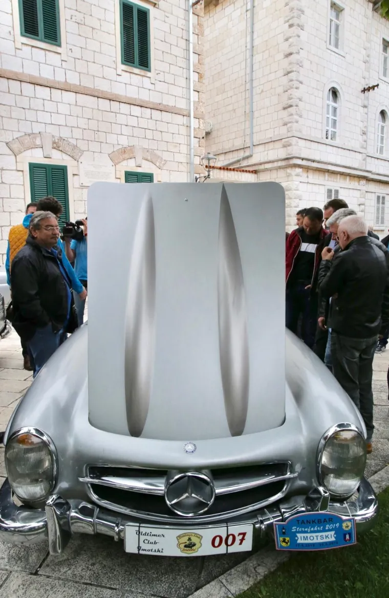 Imoćani idu po Guinnessov rekord sa stilom: Pokušat će okupiti više od 2000 Mercedesa