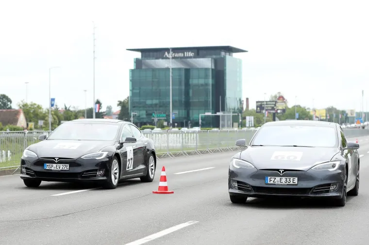 Zagreb prvi u svijetu! Pogledajte najti&scaron;u automobilističku utrku ikad održanu