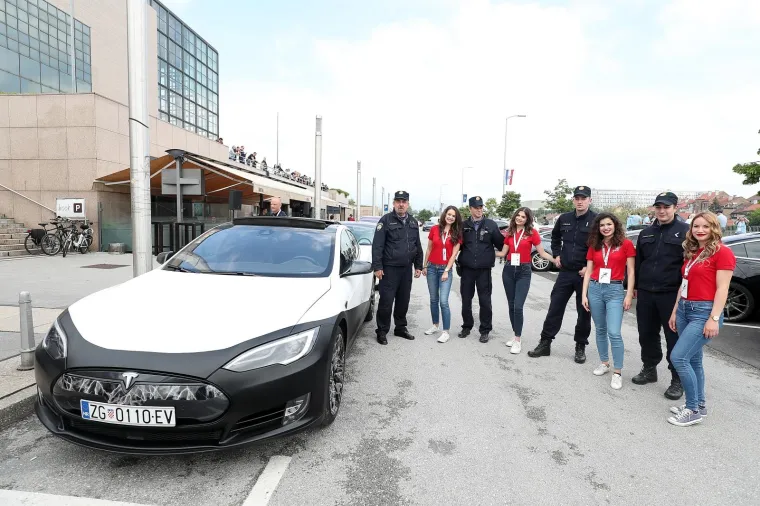 Zagreb prvi u svijetu! Pogledajte najti&scaron;u automobilističku utrku ikad održanu